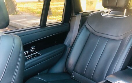 Land Rover Range Rover IV рестайлинг, 2023 год, 21 000 000 рублей, 23 фотография