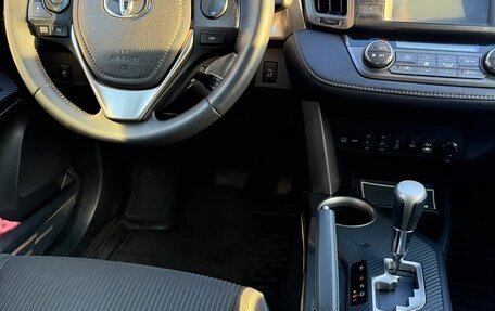 Toyota RAV4, 2014 год, 2 350 000 рублей, 12 фотография