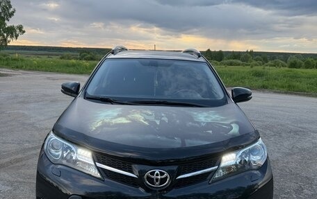 Toyota RAV4, 2014 год, 2 350 000 рублей, 2 фотография
