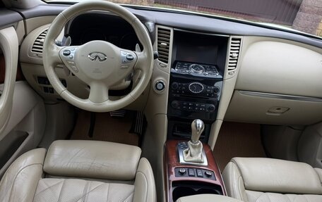 Infiniti QX70, 2013 год, 1 790 000 рублей, 6 фотография