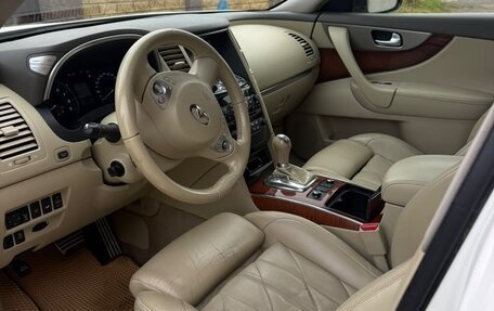 Infiniti QX70, 2013 год, 1 790 000 рублей, 8 фотография