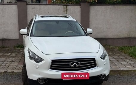 Infiniti QX70, 2013 год, 1 790 000 рублей, 2 фотография