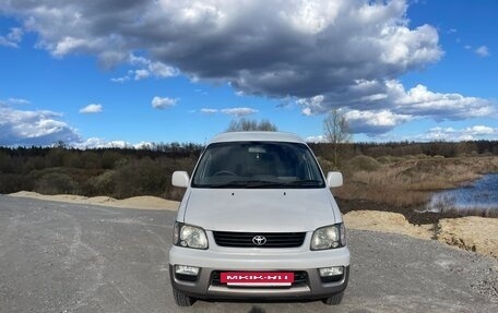 Toyota Lite Ace IV, 2000 год, 550 000 рублей, 3 фотография