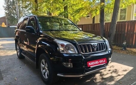Toyota Land Cruiser Prado 120 рестайлинг, 2006 год, 2 500 000 рублей, 2 фотография