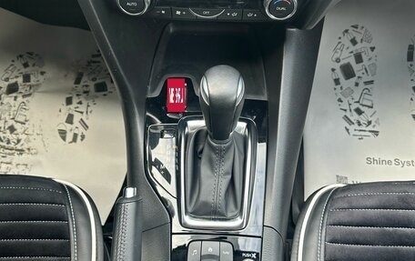 Mazda 3, 2018 год, 2 000 000 рублей, 8 фотография