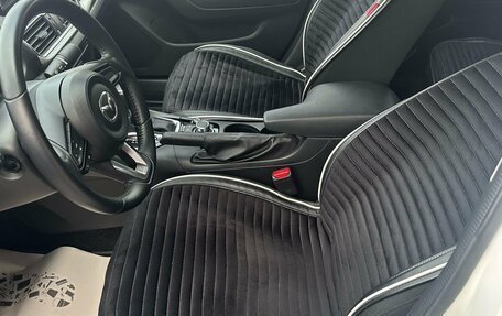Mazda 3, 2018 год, 2 000 000 рублей, 14 фотография