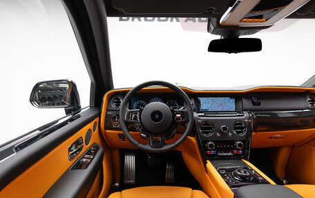 Rolls-Royce Cullinan, 2022 год, 36 990 000 рублей, 13 фотография