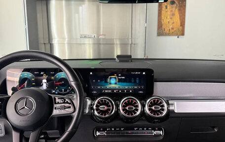 Mercedes-Benz GLB, 2021 год, 2 616 069 рублей, 12 фотография