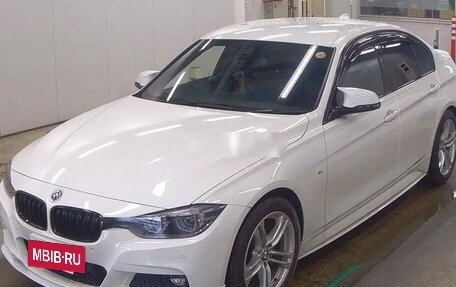 BMW 3 серия, 2018 год, 1 800 000 рублей, 3 фотография