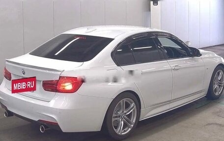 BMW 3 серия, 2018 год, 1 800 000 рублей, 2 фотография
