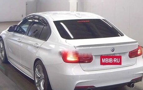 BMW 3 серия, 2018 год, 1 800 000 рублей, 4 фотография
