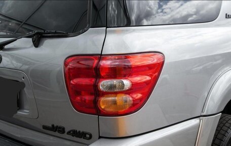 Toyota Sequoia II рестайлинг, 2001 год, 1 950 000 рублей, 2 фотография