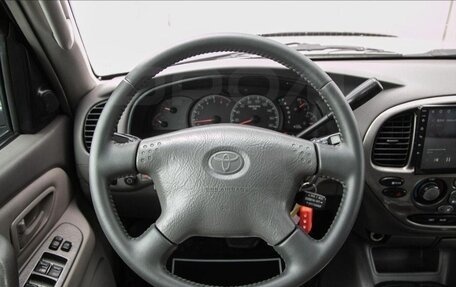 Toyota Sequoia II рестайлинг, 2001 год, 1 950 000 рублей, 28 фотография
