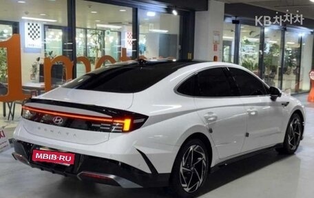 Hyundai Sonata VIII, 2023 год, 2 210 000 рублей, 4 фотография