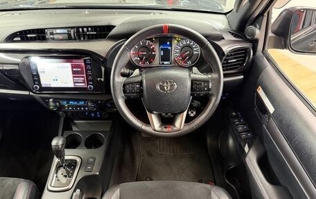 Toyota Hilux VIII, 2022 год, 3 532 069 рублей, 14 фотография