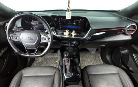 Chevrolet Trax, 2023 год, 1 500 000 рублей, 7 фотография