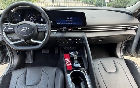 Hyundai Elantra, 2023 год, 1 596 000 рублей, 10 фотография