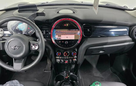 MINI Hatch, 2022 год, 1 850 000 рублей, 10 фотография