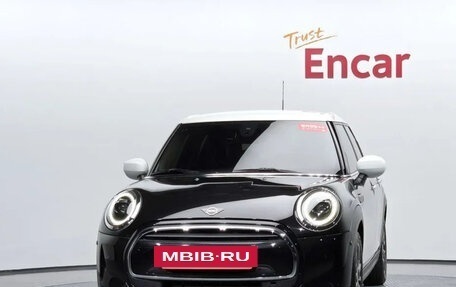 MINI Hatch, 2022 год, 1 850 000 рублей, 3 фотография