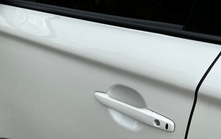 Mitsubishi Outlander III рестайлинг 3, 2022 год, 2 800 000 рублей, 10 фотография