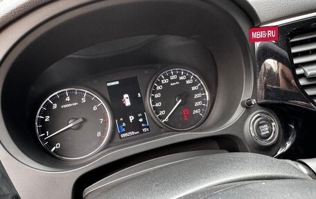 Mitsubishi Outlander III рестайлинг 3, 2022 год, 2 800 000 рублей, 19 фотография
