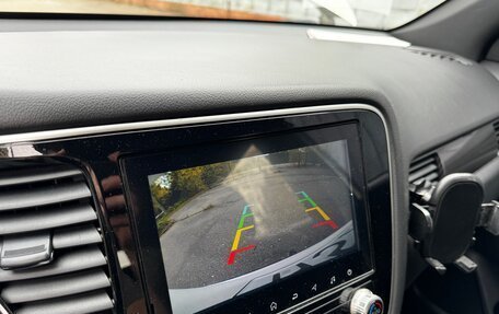 Mitsubishi Outlander III рестайлинг 3, 2022 год, 2 800 000 рублей, 29 фотография