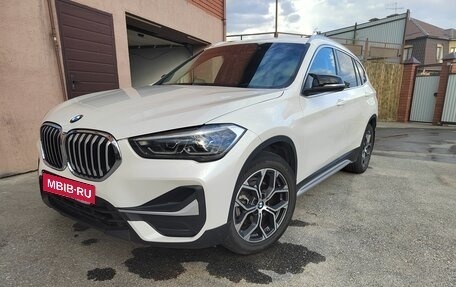 BMW X1, 2022 год, 2 700 000 рублей, 1 фотография