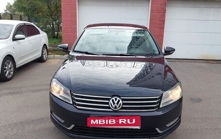 Volkswagen Passat B7, 2011 год, 1 395 000 рублей, 2 фотография