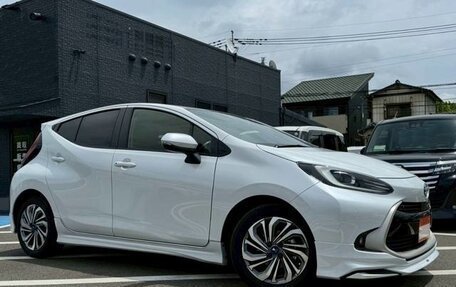 Toyota Aqua, 2023 год, 1 218 000 рублей, 4 фотография