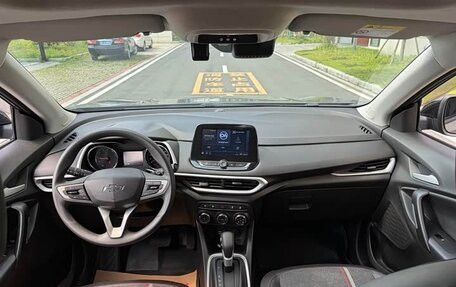 Chevrolet Trax, 2023 год, 1 700 000 рублей, 5 фотография