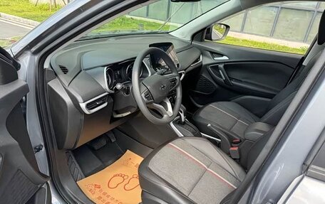Chevrolet Trax, 2023 год, 1 700 000 рублей, 6 фотография