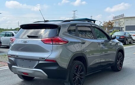 Chevrolet Trax, 2023 год, 1 700 000 рублей, 2 фотография