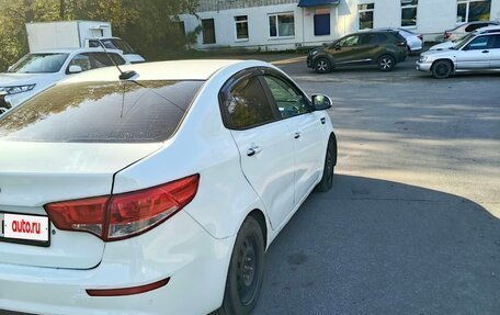 KIA Rio III рестайлинг, 2017 год, 570 000 рублей, 2 фотография