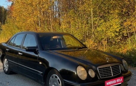 Mercedes-Benz E-Класс, 1997 год, 199 999 рублей, 3 фотография