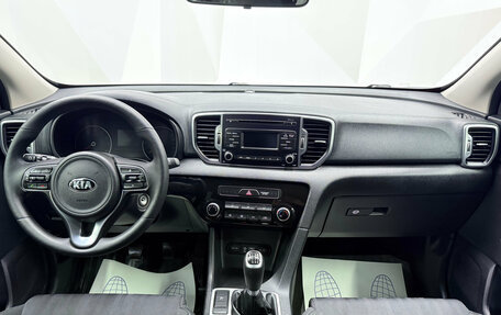 KIA Sportage IV рестайлинг, 2017 год, 1 750 000 рублей, 10 фотография