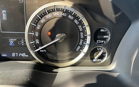 Toyota Land Cruiser 200, 2017 год, 8 990 000 рублей, 8 фотография