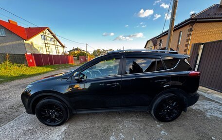 Toyota RAV4, 2015 год, 2 300 000 рублей, 10 фотография