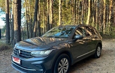 Volkswagen Tiguan II, 2020 год, 2 850 000 рублей, 1 фотография