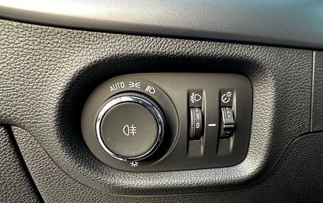 Opel Astra K, 2020 год, 1 380 000 рублей, 9 фотография