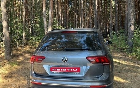 Volkswagen Tiguan II, 2020 год, 2 850 000 рублей, 4 фотография