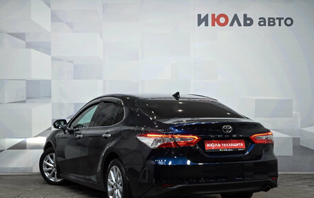 Toyota Camry, 2019 год, 3 250 000 рублей, 7 фотография