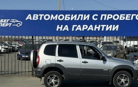Chevrolet Niva I рестайлинг, 2016 год, 389 000 рублей, 6 фотография