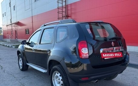 Renault Duster I рестайлинг, 2013 год, 980 000 рублей, 2 фотография