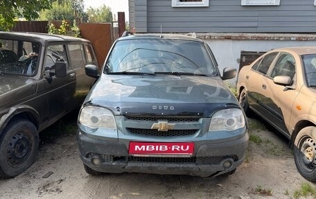 Chevrolet Niva I рестайлинг, 2013 год, 235 000 рублей, 1 фотография