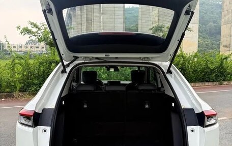 Honda Vezel, 2023 год, 1 590 005 рублей, 17 фотография