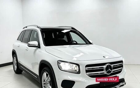 Mercedes-Benz GLB, 2021 год, 2 430 000 рублей, 3 фотография