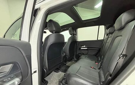 Mercedes-Benz GLB, 2021 год, 2 430 000 рублей, 21 фотография