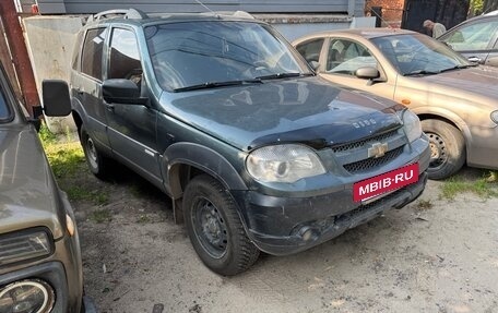 Chevrolet Niva I рестайлинг, 2013 год, 235 000 рублей, 2 фотография
