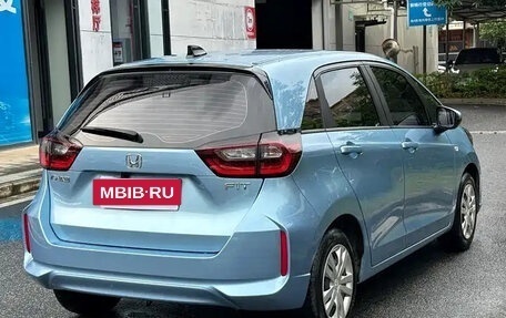 Honda Fit, 2023 год, 1 011 000 рублей, 6 фотография