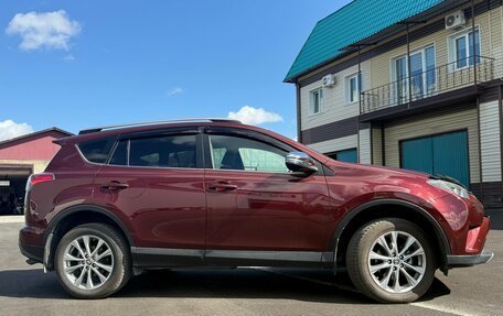 Toyota RAV4, 2018 год, 2 650 000 рублей, 5 фотография